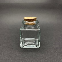 Tıpalı Cam Kare Kavanoz 40 ML