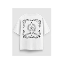 Yolo Street Vintage Gotik Desenli Oversize Beyaz Tişört Premium %100 Pamuk, Luxury Streetwear Koleksiyonu Beyaz