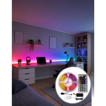 Rgb Şerit Led 5 Metre 5050 Smd Kumandalı Çok Renkli Ev Oda Tv Arkası Dekoratif Diğer