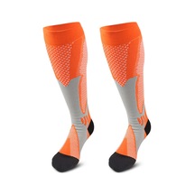 Xindoker Erkek Kadın Spor Çorapları: Koşu, Yoga İçin Dayanıklı, Teri Emici, Koku Önleyici, Turuncu Uzun Bilekli Sıkıştırıcı Çoraplar Turuncu