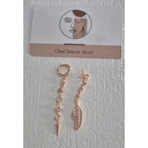 Gold Renk Farklı Tasarım Çelik Taşlı Küpe Gold