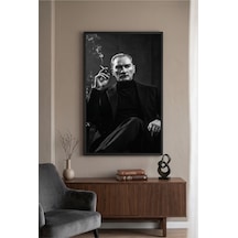 Siyah Ahşap Çerçeveli Siyah Beyaz Portre Atatürk Duvar Tablosu Tekli Set Klasik Portre Desenli Modern Dekorasyon Kabartma Görünümlüdür Siyah