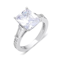 İpek Silver Baget Tek Taşlı Kadın Yüzüğü 925 Ayar Gümüş