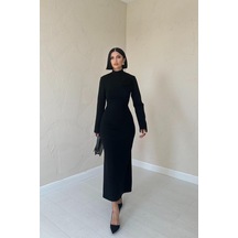 The İstanbul Siyah Omzu Güllü Düz Elbise Siyah