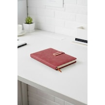 Kırmızı