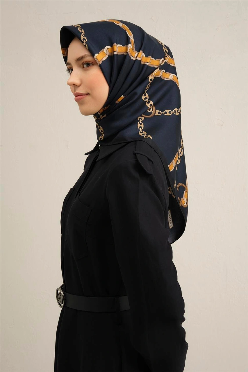 Armine Klasik Desenli Saf İpek Sura Eşarp 9346d 52 Laciver