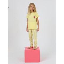 Kız Çocuk Kısa Kollu %100 Pamuklu Strawberry Pijama Takımı Sarı Sarı