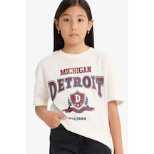 Ekru