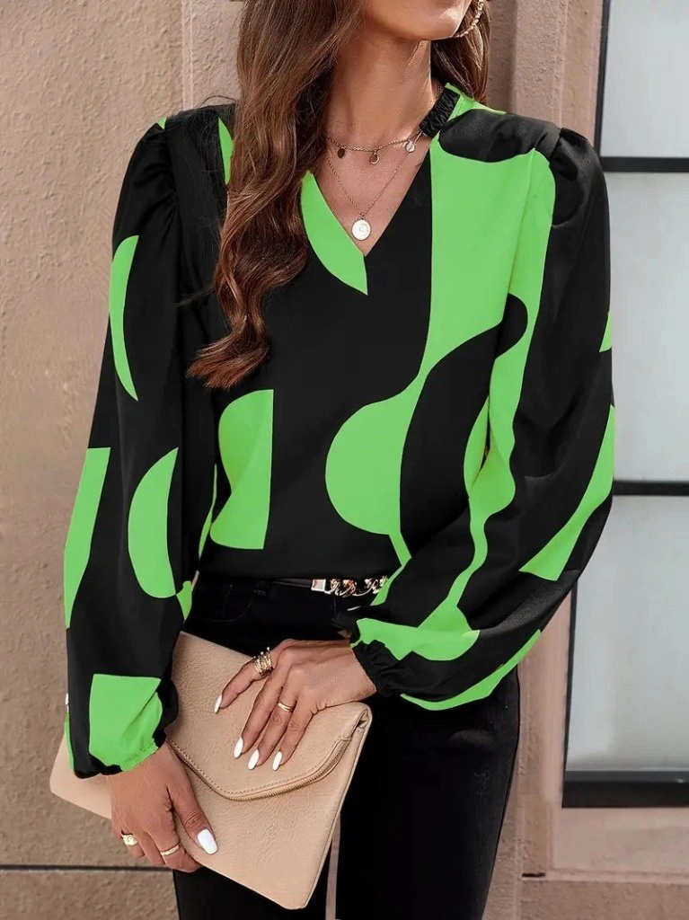 Nova Bazaar Kadın Uzun Kollu V Yakalı Desenli Modal Bluz Yeşil