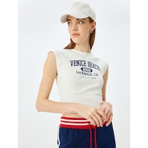 Koton Kolej Baskılı Slim Fit Bisiklet Yaka Kolsuz Crop Tişört Ekru 5sal10182ık Ekru