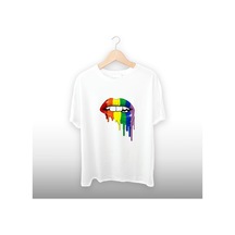 Renkli Dudak Detaylı Unisex Tişört Beyaz