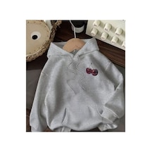 Herkesemoda Göğüs Kiraz Baskı Detaylı Kapüşonlu Sweatshırt Gri