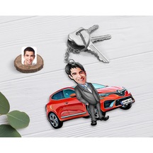 Kişiye Özel Erkek Renault Clio 5 Figürlü Plakalı Ahşap Karikatür