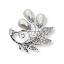 Oya Silver İnci Tomurcuğu Yaprak Gümüş Broş 3.8x3.5 Cm Oya-wc842