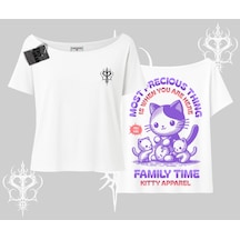 Tarzsokak Family Time Yazılı Sevimli Anne Kedi Arka Baskılı Kayık Yaka Tshirt Beyaz