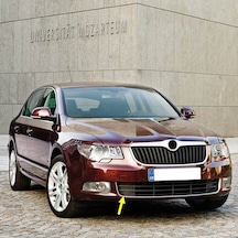 Skoda Superb 2 2009-13 Ön Tampon Orta Izgara Sağ Parça 3t0853666