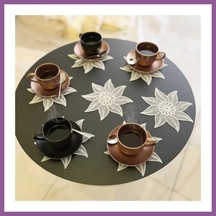 Bezos 6 Lı Dantel Kahve Sunumluğu 15x15 Cm Asorti Desenli Türk Kahvesi Sunum Seti Rengaren Çok Renkli