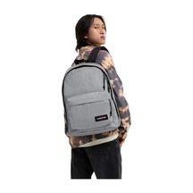 Eastpak Out Of Office Sunday Grey Sırt Çantası Ek0007673631 Açık Gri