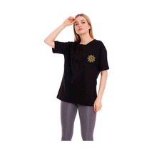 Kadın Oversize Papatya Nakış Işlemeli Tshirt