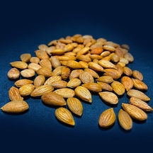 Meykuru Kayısı Çekirdeği 1 KG