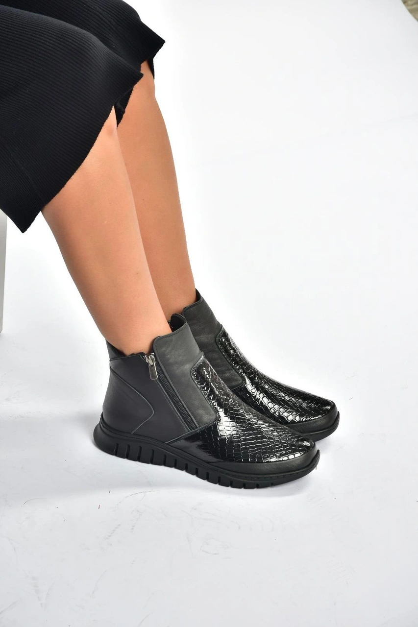 Fox Shoes V555709303 Siyah Hakiki Deri Kroko Baskılı Kadın Bot Siyah-hakiki Deri