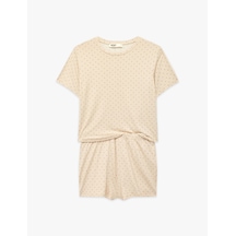 Ekru