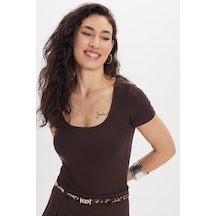 Tudors Kadın Slim Fit Dar Kesim Pamuklu Kare Yaka Kısa Kollu Kahverengi Tişört-50367