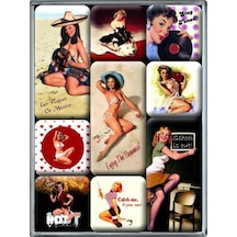 Nostalgic Art Pin-up Beach Magnet Set