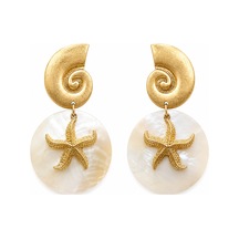 Çelik Sedefli Deniz Yıldızı Küpe Gold