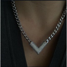 Kadın Kolye Özel Tasarım Zirkon Taş V Model Kalın Zincir Kolye Gümüş