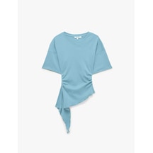 Koton Pamuklu Slim Fit Kısa Kollu Fırfırlı Drapeli Asimetrik Kesim Tişört Mavi 7wak50079ek
