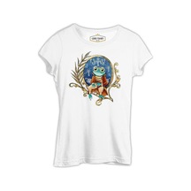A Frog İn Front Of A Mirror Beyaz Kadın Tshirt 001