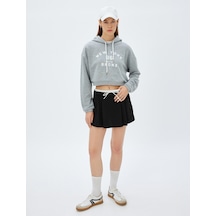 Koton Crop Kapşonlu Sweatshirt Kolej Temalı Baskılı Üç İplik Rahat Kalıp Gri 5wak10231ek Gri