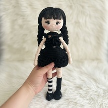Tığ İşi Amigurumi Kız Bebek Bej - Siyah