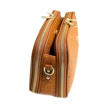 Just Polo Kadın Günlük Kullanıma Uygun Baskılı Ayarlanabilir Askılı Şık Omuz Çantası Ebat: 26 X 16 Cm Taba
