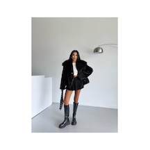 Siyah