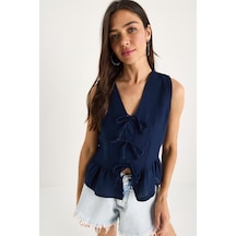 Shade Kadın V Yaka Fiyonk Detaylı Müslin Peplum Bluz G28-4883 60283356 - Lacivert