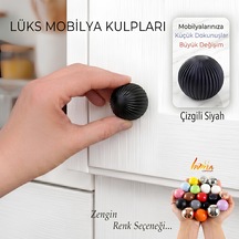 Siyah