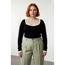 Ersefa Kadınlara Özel Siyah Kare Yaka Triko Bluz Fitted Kesim Uzun Kol Ş