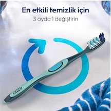 Oral-b Pro-expert Advanced Derinlemesine Temizlik Diş Fırçası, Orta Sertlik Açık Ahşap