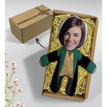 Bk Gift  Kutusunda Kişiye Özel Fotoğraflı Kadın Hakim Tasarımlı Bebek Yastık, Arkadaşa , Sevgiliye , Doğum Günü si