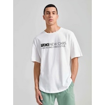 Unisex Oversize F'ck New Cars Baskılı T-shirt Beyaz-63632