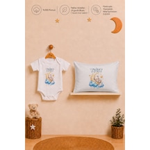 Pia Baby İsimli Erkek Bebek Kısa Kollu Body Zıbın Ve 35x45 Cm Yastık Kılıfı %100 Pamuk Organik Baskılı Hediye Seti 1113bayyx Krem