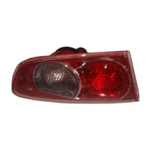 2008-2010 Mitsubishi Lancer İç Stop Lambası Sol Kırmızı-beyaz Famella Adet Oem No:8337a009