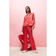 Defacto Fall İn Love Pijama Takım Saten Uzun Kollu Düğmeli Üst Beli Lastikli Uzun Alt D6417ax24wnrd59 Kırmızı