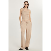 Tudors Kadın Slim Fit Dar Kesim Askılı Yaka Beli Lastikli Bej Bluz Pantolonlu Takım-34152 Bej