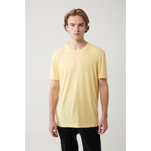 Avva Erkek Sarı Soft Touch Bisiklet Yaka Regular Fit T-shirt B001031 Sarı