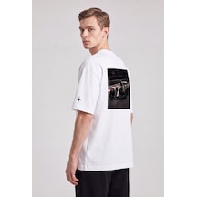 Black Nova Oversize Baskılı Unisex Tişört F1 Beyaz