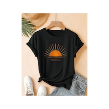 Medinenur Güneş Baskılı Basic T-shirt Siyah