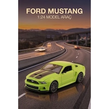 Maisto Lisanslı Metal Ford Mustang Street Racer 2014 1:24 Kapıları Açılabilir Oyuncak Model Araba Yeşil